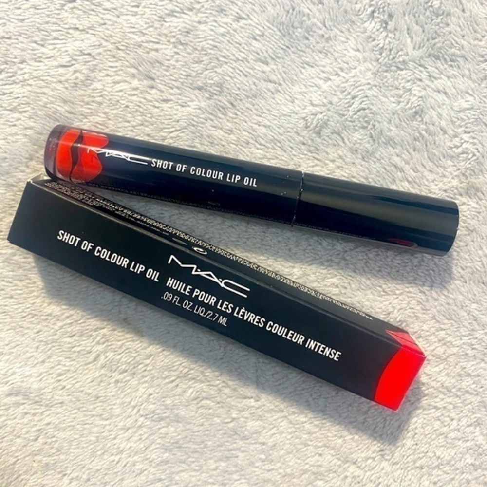 MAC Shot Of Color Lip Oil in Completely Blasted